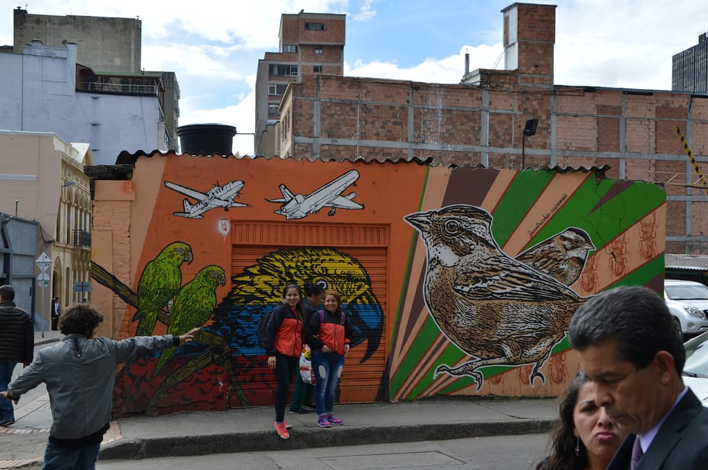 Lesivo - Graffiti tour in Bogota
